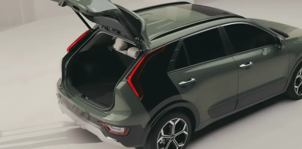 Багажник Kia Niro - Автомобілі Автоцентр на столичному